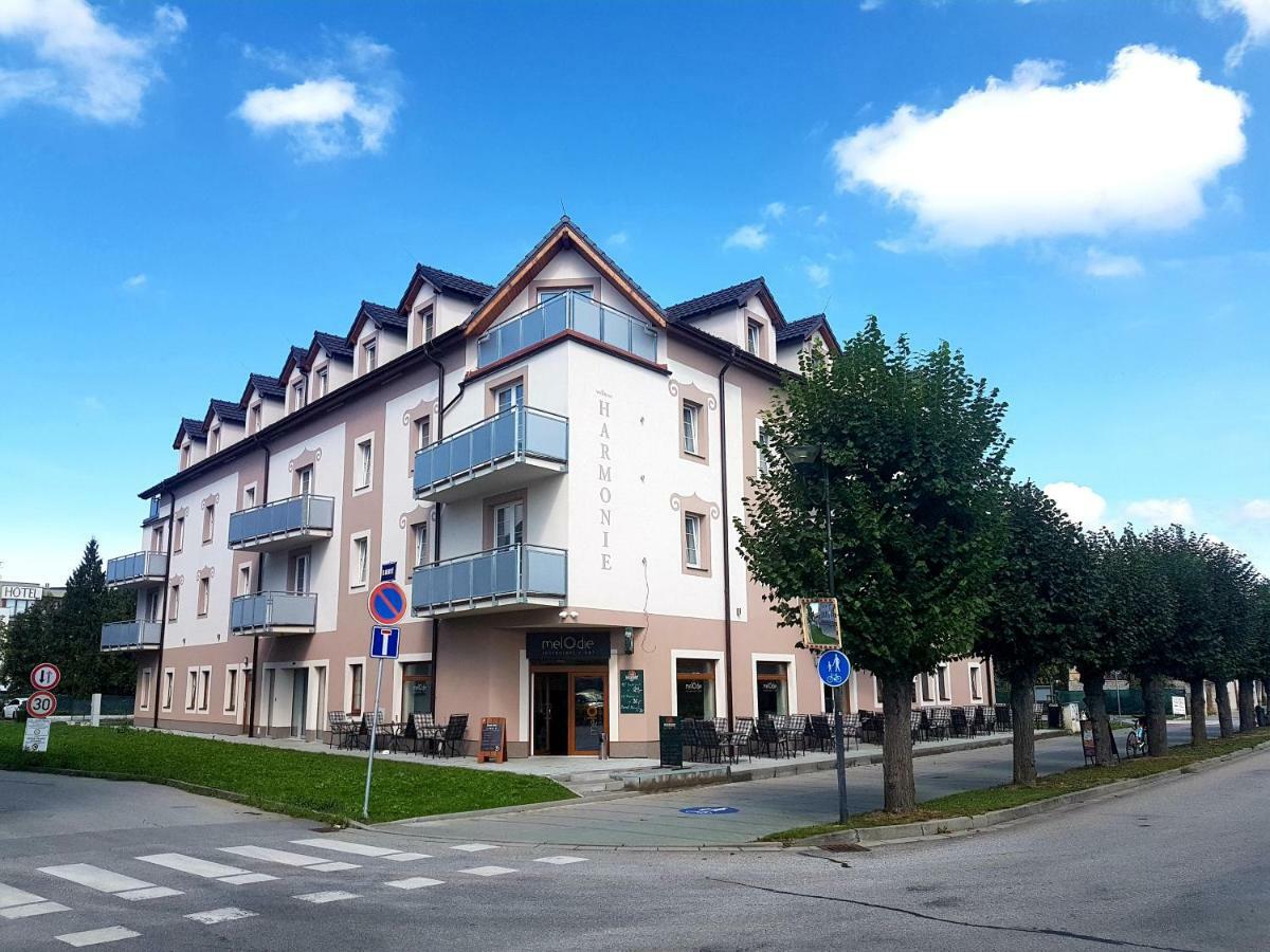 Wellness Hotel Harmonie Trebon Exterior photo